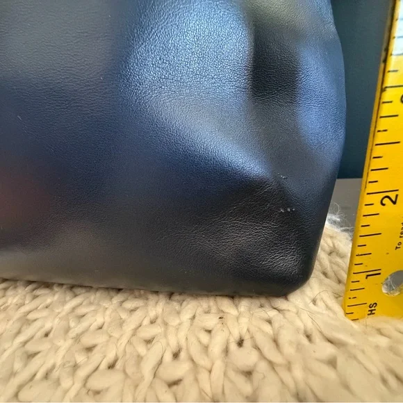 Dooney & Bourke Black and Tan Leather Shoulder Bag - Picture 7 of 9